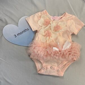 ⭐️Host Pick⭐️ Popatu - NWOT - short sleeve ballet/floral tutu design onesie top.